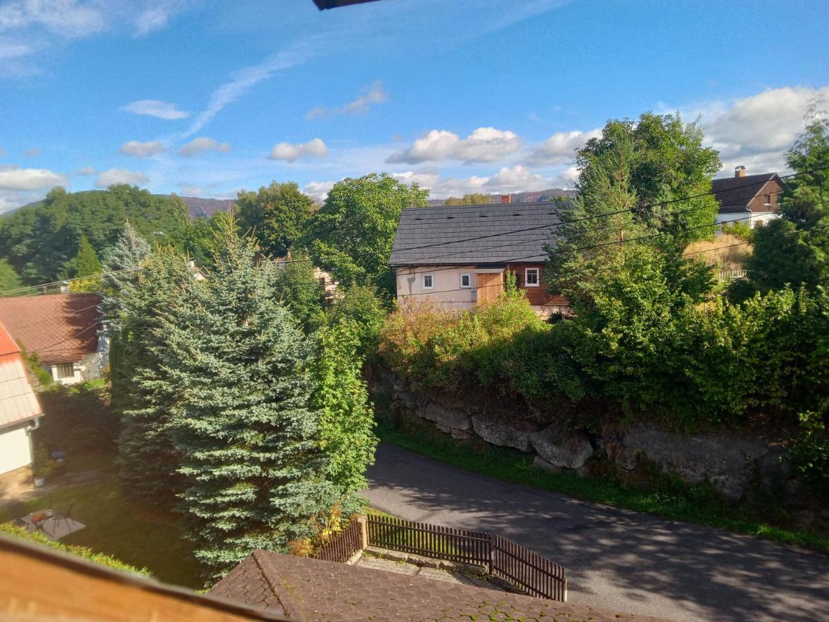 Hotel U Zeleneho Stromu - Zum Gruenen Baum ฮเรนสโก ภายนอก รูปภาพ