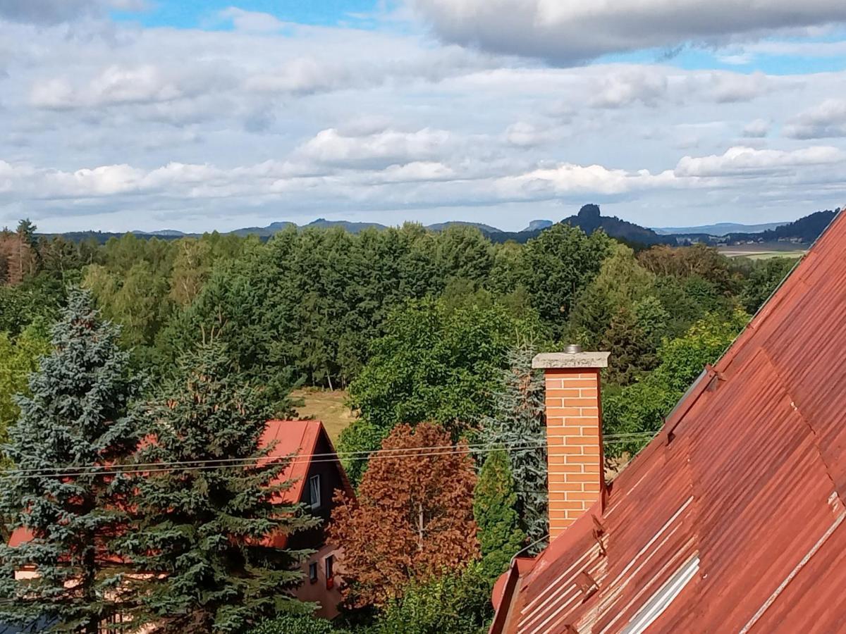 Hotel U Zeleneho Stromu - Zum Gruenen Baum ฮเรนสโก ภายนอก รูปภาพ
